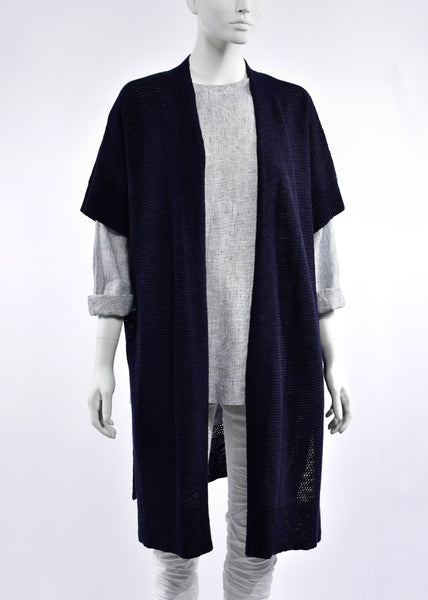 SALE  |  Foil</p>Long Island Cardi</p>(True Navy)</p>Available: size Large