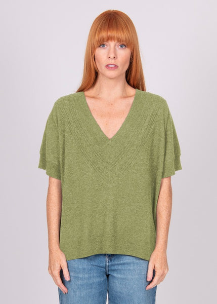 Mae</p>V-Neck Cable Trim Vest</p>(Wasabi)