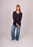 Mae</p>Audrey V-Neck Curved Hem Pullover</p>(Plum)
