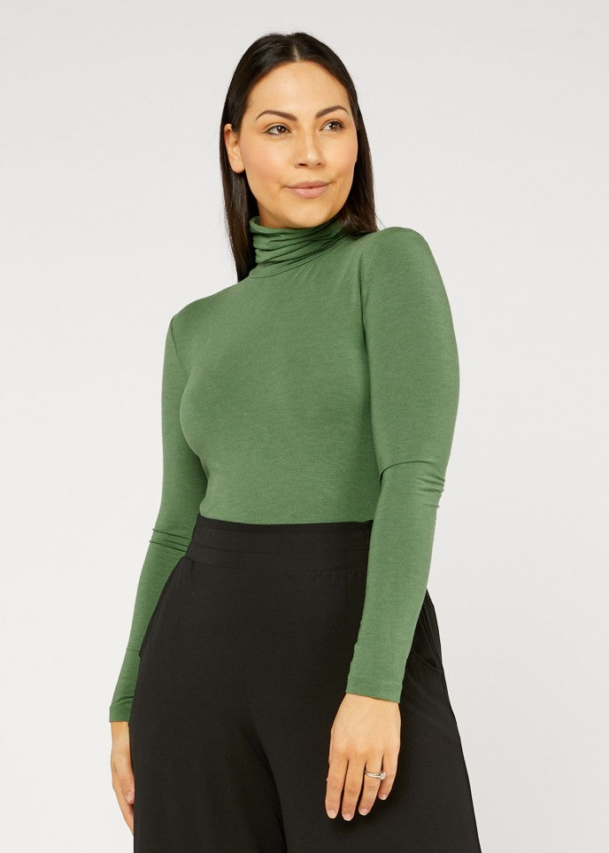 Tani</p>Turtle Neck</p>(Sage Marle)