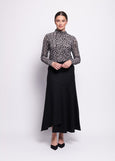 SALE  |  Foil</p>Wool The World Skirt</p>(Black)</p>Available: size 8