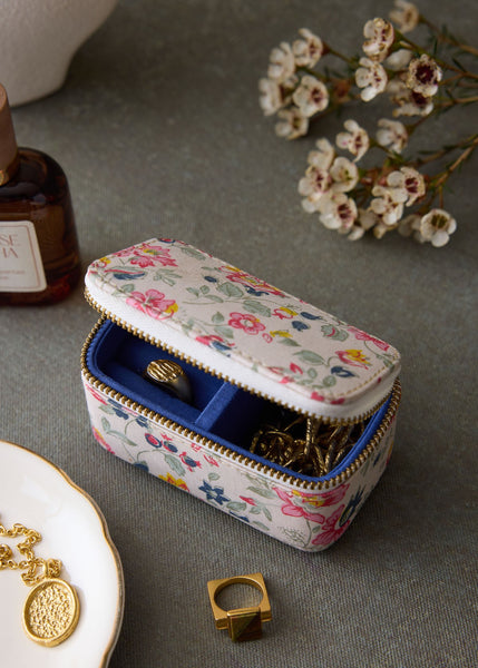 Louise Misha</p>Soumaya Jewellery Box</p>(Cream Wild Flowers)