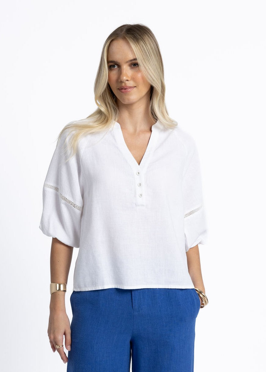 Humidity Lifestyle</P>Nixie Blouse</p>(White)