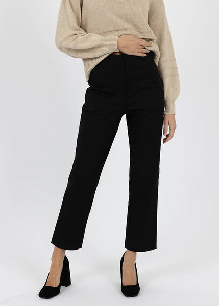 SALE  |  Humidity Lifestyle</p>Bayley Chino</p>(Black)</p>Available: size 10, 14 & 16