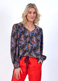 Knewe</p>Roxanne Top
