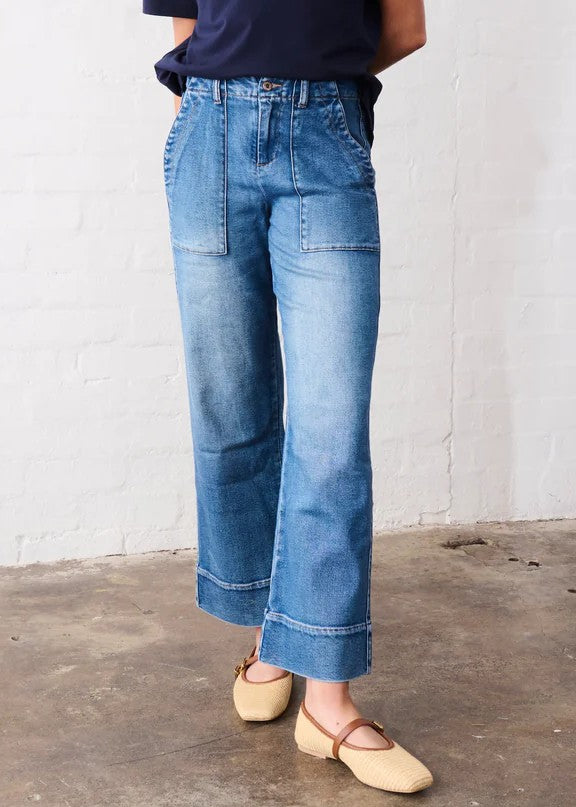 Kireina</p>Celeste Pant</p>(Dakota)