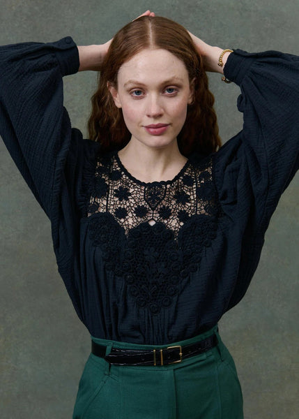 Louise Misha</p>Riya Blouse</p>(Black)
