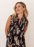 See Saw</p>Sleeveless Pintuck Top</p>(Leaf Print)