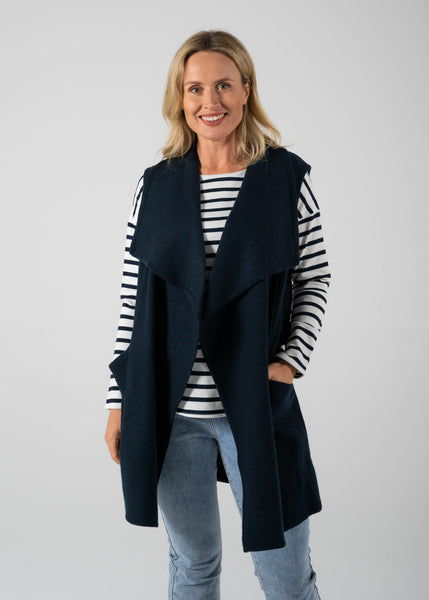 SALE | See Saw</p>Long Line 2 Pkt Open Vest</p>(Black)</p>Available: size Large & X-Large