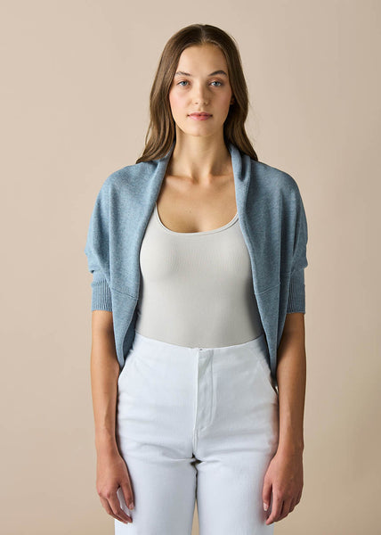 Uimi</p>Clara Shrug</p>(Chambray)