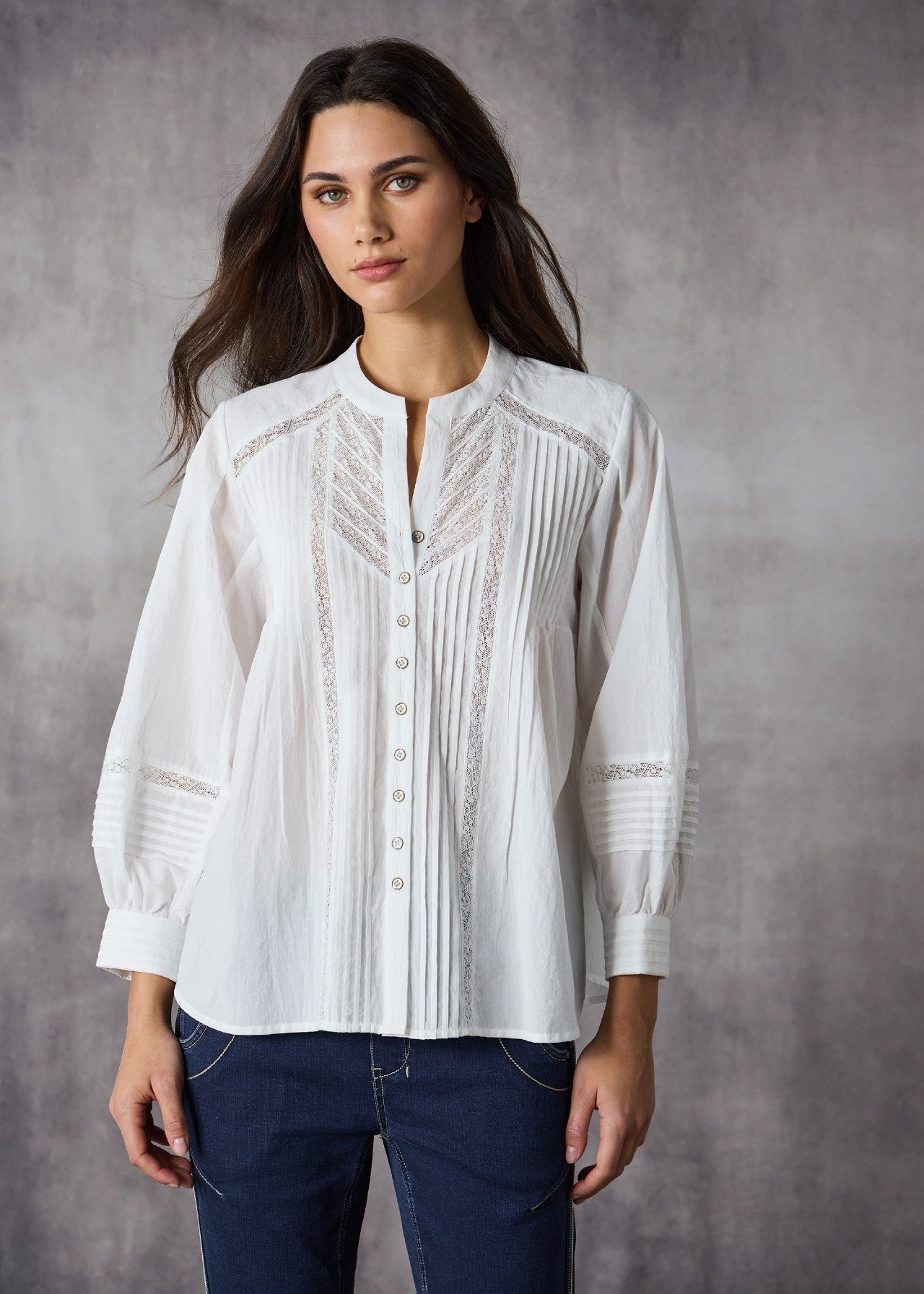 Lania</p>Vintage Cotton Shirt</p>(Off White)