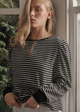 Kireina</p>Amelia Top</p>(Black & Ivory)