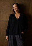 Mae</p>V-Neck Pullover with Links Trim</p>(Black)