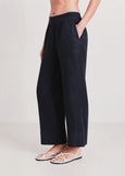 See Saw</p>7/8 Seam Detail Wide Leg Pant</p>(Black)