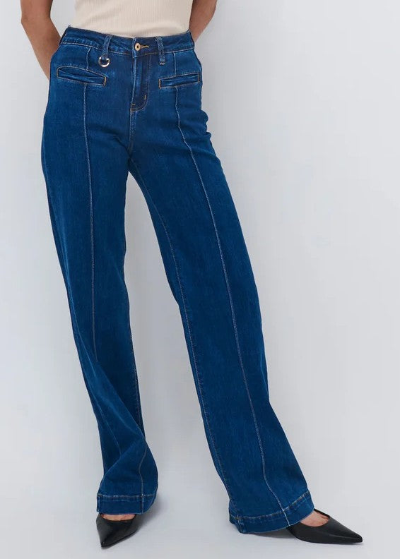 Kireina</p>Brooke Jean</p>(Mid Washed Blue)