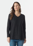 Cloth+Paper+Scissors</p>Basic V Neck Split Hem Tee</p>(Black)