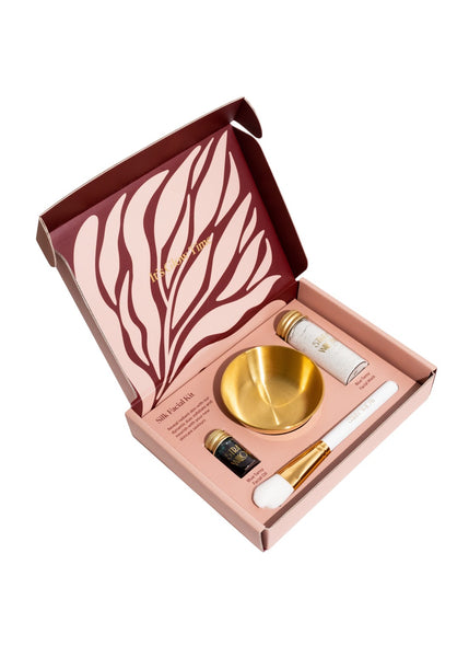 Stray Willow</p>Silk Facial Kit