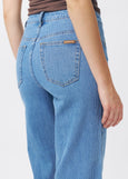 Kireina</p>Freya Ribbed Jean</p>(Ribbed Mid Blue)