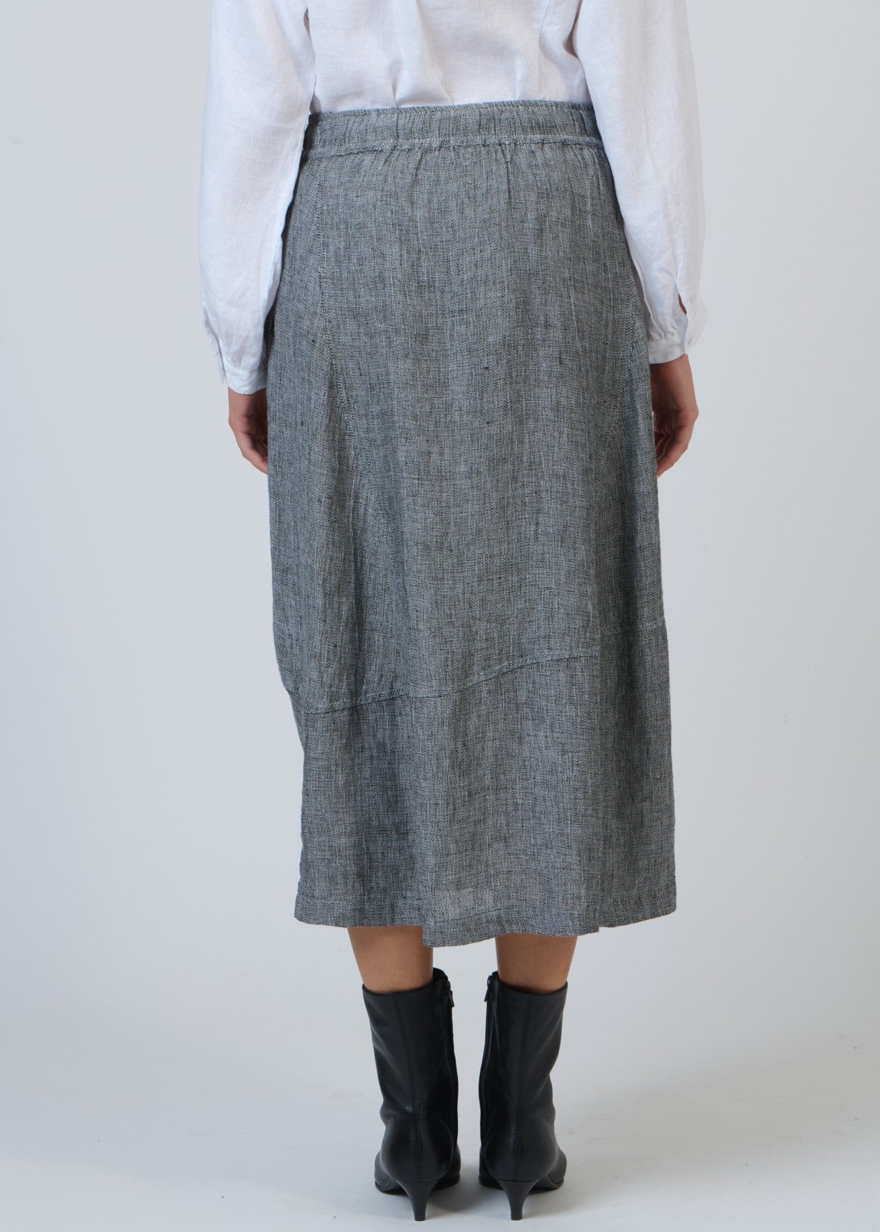 Naturals by O&J</p>Asymetric Skirt</p>(Cinder)