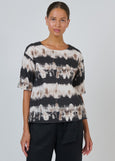 Naturals by O&J</p>Elbow Length Sleeve Top</p>(Eruption)