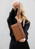 Dusky Robin</p>Bethany Zip Clutch</p>(Tan)