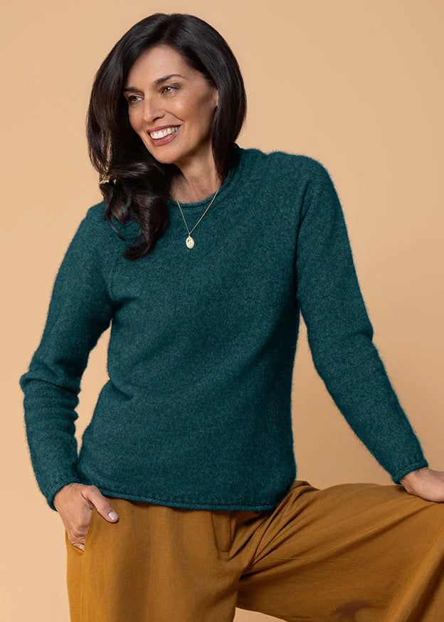 Noble Wilde</p>Rutland Raglan Crew</p>(Paua)