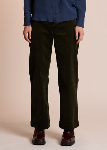 Neris</p>Wale Riser Pant</p>(Moss)