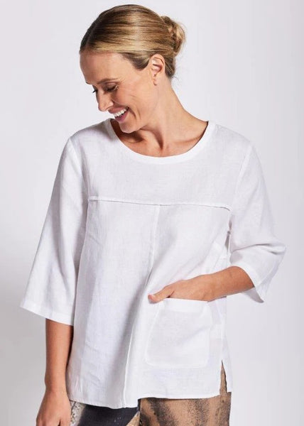 Mae</p>3/4 Sleeve Pocket Detail Top</p>(White)