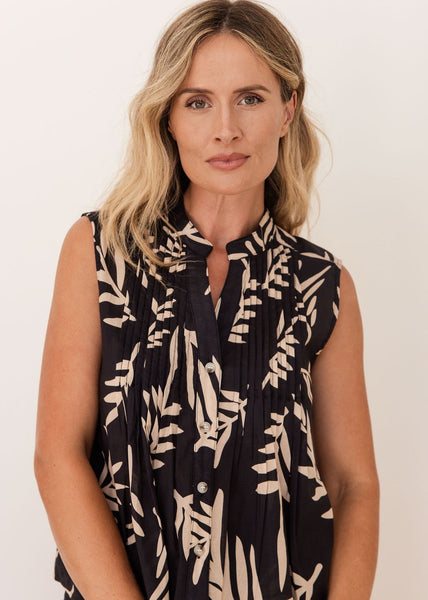 See Saw</p>Sleeveless Pintuck Top</p>(Leaf Print)
