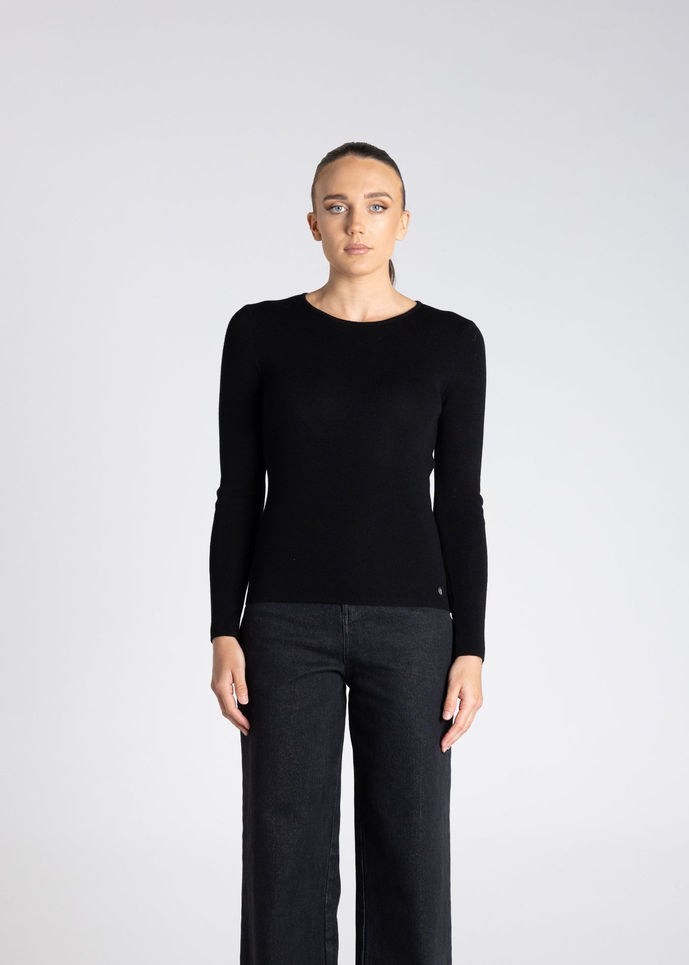 TWO-T's</p>Crew Neck Merino Top</p>(Black)