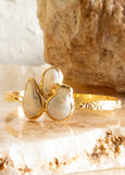 Inartisan</p>Hahau Pearl Cuff Bracelet