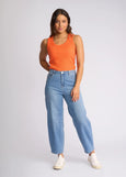 Knewe</p>Fallon Barrel Leg Jean</p>(Light Wash Denim)
