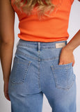 Knewe</p>Fallon Barrel Leg Jean</p>(Light Wash Denim)