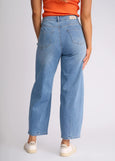 Knewe</p>Fallon Barrel Leg Jean</p>(Light Wash Denim)