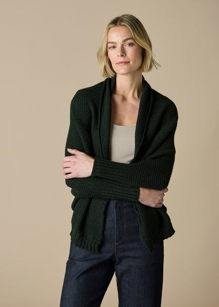 Uimi</p>Molly Shrug</p>(Basil)