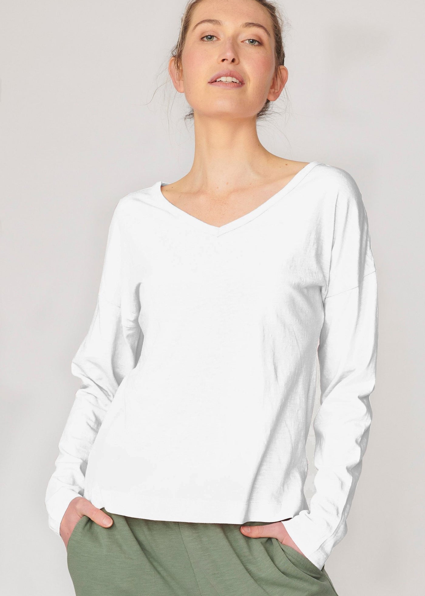 SALE  |  Lulu Organic</p>Chicago Long Sleeve Tee</p>(Black, White)