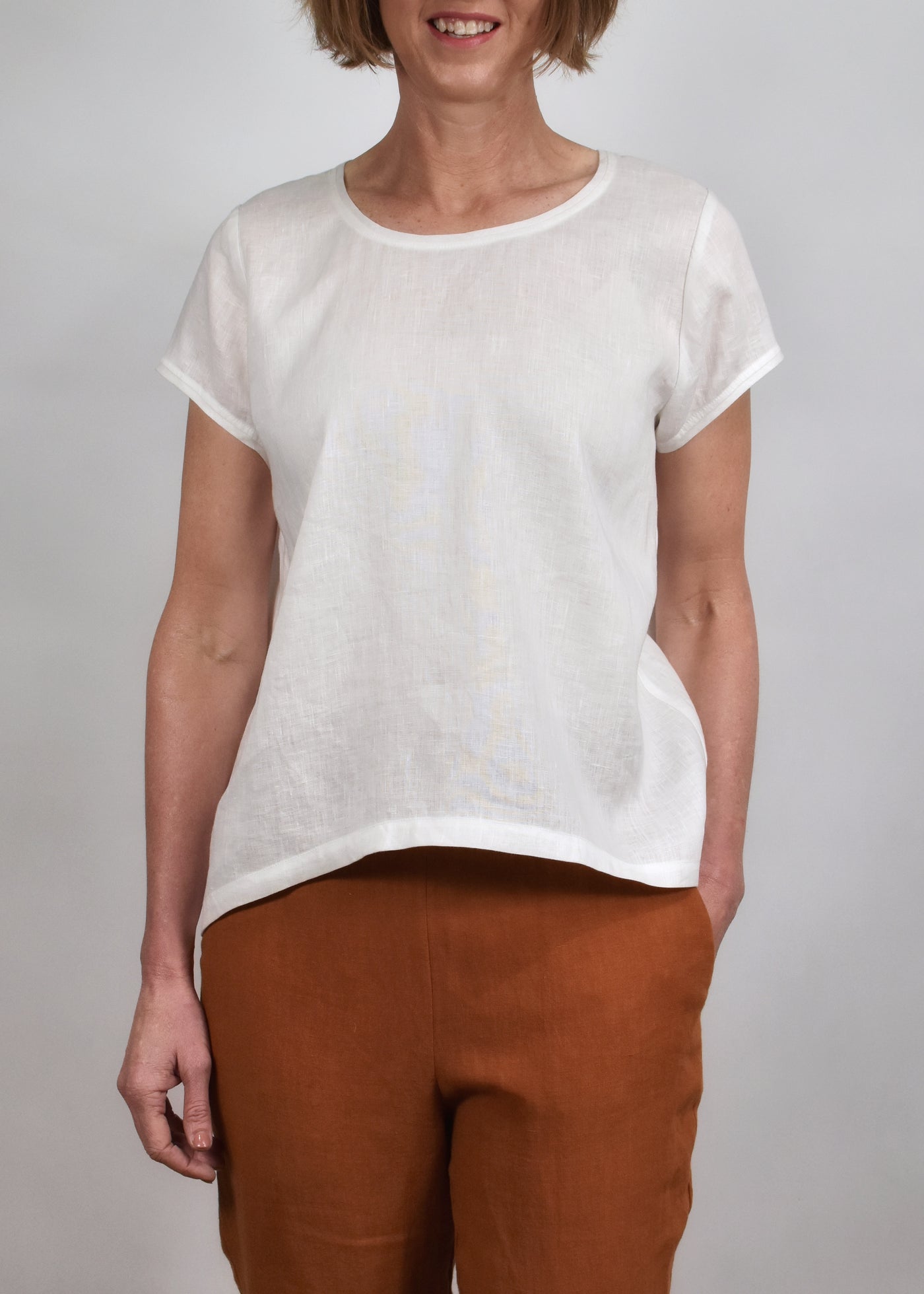 SALE  |  Frankie & Mae</p>Elena Short Sleeve Tee</p>(White)